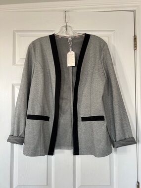 Grey Open-Front Blazer with Black Trim